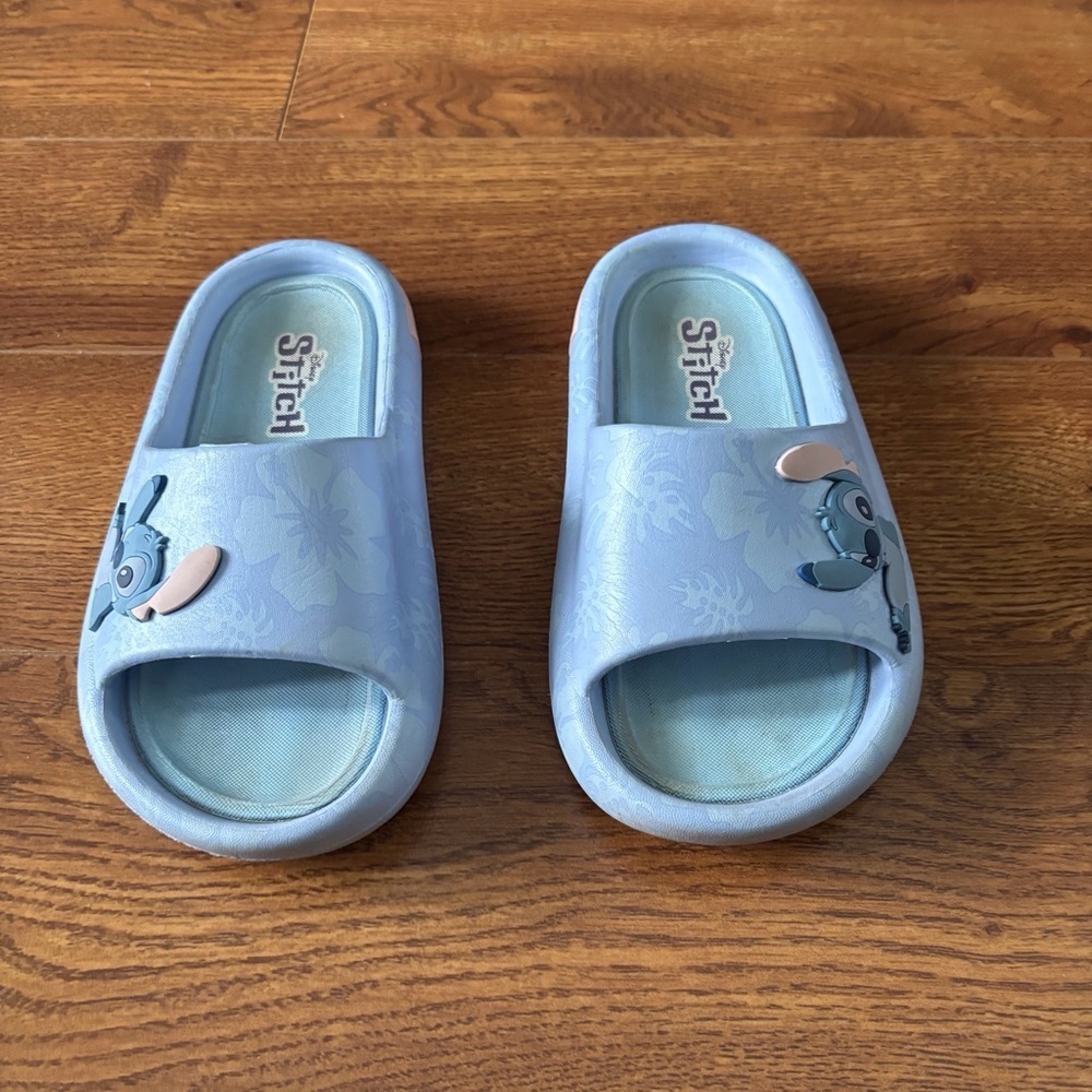 Disney Stitch Light Blue Kids Slide Sandals size 1